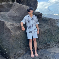 Soldes d'Été Chauds Tenue de Couple en Rayonne de Haute Qualité – Robe Inspirée d'Hawaï pour Femme et Chemise pour Homme Vêtements des Îles d'Asie et du Pacifique