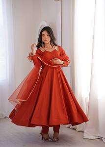 Robes de soirée élégantes Valam Fashion, rouge, magnifiques robes de soirée avec dupatta et pallu, taille L - Product Image 1