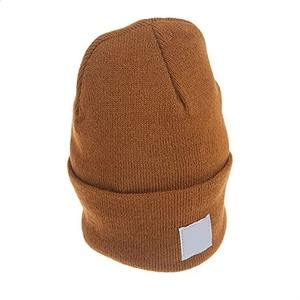 Bonnets en acrylique unisexe personnalisés OEM, sans motif, avec logo personnalisé, bonnets d'hiver pour hommes, bonnets jacquard à revers pour le sport. - Product Image 1