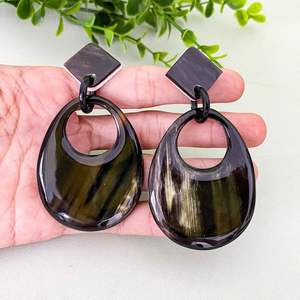 Pendientes de cuerno de búfalo hechos a mano para damas, accesorios de joyería de moda. - Product Image 1