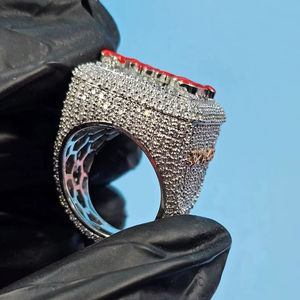 Anillo de cóctel de moissanita con letras de nombre personalizadas unisex, estilo hip hop moderno, engaste de garra de plata 925, certificado IGI - Product Image 4