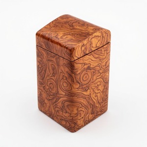 Étui à cigares en bois dur poli à la main, de luxe, conçu pour les collectionneurs sophistiqués recherchant des solutions de rangement durables et élégantes - Product Image 3
