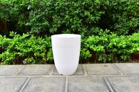 Pot Bunga Putih untuk Taman dan Patio, Ringan, Tahan Lama, Modern Klasik, Lapisan Semen, Grosir