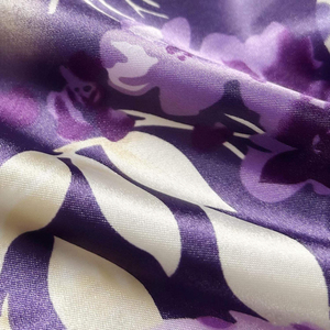 Hot Sale Fashion Custom Designer Printed Long Square Head Korean Silk Bandana Protective Scarf Women Party Scarf Women Bandanas - Product Image 4