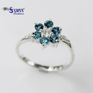 Bague florale en argent sterling 925 avec topaze bleue naturelle de Londres et accents de moissanite cubique, élégante, pour cocktail, mariage, cadeau - Product Image 1
