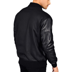 Veste universitaire personnalisée pour homme en gros, corps en laine rouge, manches en cuir PU noir, coupe ajustée, style bomber décontracté, manteau de baseball - Product Image 2