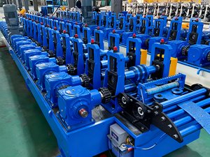 Otomatik Güneş Paneli Ray Yapma Makinesi, Zemin ve Çatı Montajı İçin, Özel Profil Mevcuttur - Product Image 3