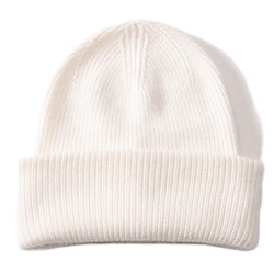 Bonnet bonnet chaud avec logo personnalisé pour femmes et hommes bonnets de ski tricotés en acrylique doux et extensibles avec broderie en forme de cœur pour l'hiver - Product Image 3