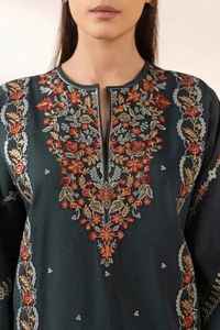 คอลเลคชั่นเดรสลำลองปักลายดอกไม้สำหรับฤดูร้อนแบบใหม่ล่าสุดสำหรับผู้หญิง ตกแต่งด้วยผ้าปะติดปะต่อ ไซส์พลัส แขนยาว คุณภาพเยี่ยม บริการ OEM - Product Image 4