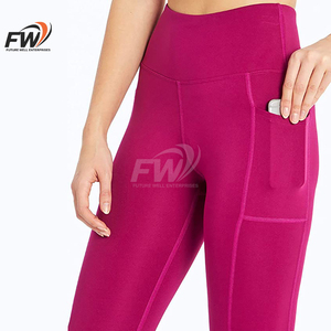 Leggings Deportivos de Alta Calidad al por Mayor con Logotipo Personalizado, Leggings de Yoga con Costuras Acanaladas para Mujer - Product Image 3