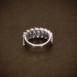 Anillo de Eternidad con Diamantes Cultivados en Laboratorio, Corte Marquesa, en Oro Blanco Sólido de 18K, Certificado VVS2, Anillo de Media Eternidad, Joyería Fina - Product Image 5