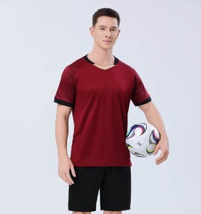 Maillot de football pour adulte, respirant, à manches courtes, avec logo frontal - Product Image 5
