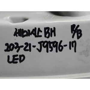 ไฟท้ายขวา (ด้านขวา) มือสอง ของแท้เบอร์ 924023M060 - Product Image 2