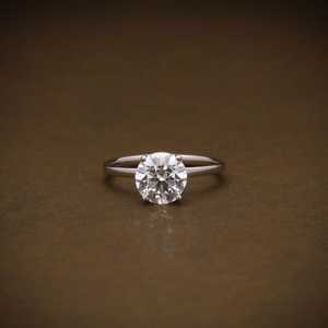 Anillo de Compromiso Vintage para Mujer, Chapado en Rodio sobre Oro Blanco de 14K, con Diamante de Laboratorio Brillante VVS de 2 Quilates, de Jain Casting Premium - Product Image 1