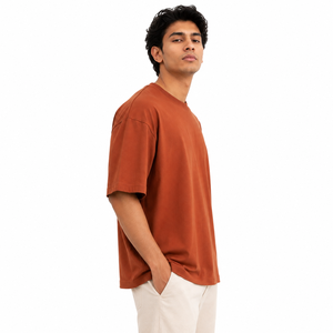 เสื้อยืดผู้ชายไซส์ใหญ่ ทรงหลวม ผ้าเนื้อนุ่ม สไตล์สตรีทแวร์ทันสมัย ใส่สบายในชีวิตประจำวัน เหมาะกับชุดลำลอง และสามารถสั่งทำได้ - Product Image 4