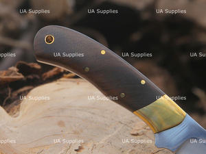 มีดสแตนเลสสตีลคมกริบ 58 HRC ใบมีดแบบ Fixed Blade ปลายแหลม สำหรับงานอุตสาหกรรม/ล่าสัตว์ ด้ามจับทำจากไม้พะยูงและทองเหลือง - Product Image 3