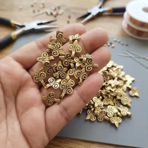 Breloques en laiton faites à la main en gros |   Breloques en métal personnalisées pour la fabrication de bijoux |   Pendentifs en laiton - Product Image 5