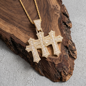 Collier pendentif croix triple couche personnalisé Hip Hop Iced Out en argent 925 micro-pavé Moissanite, bijoux bling pour homme - Product Image 5