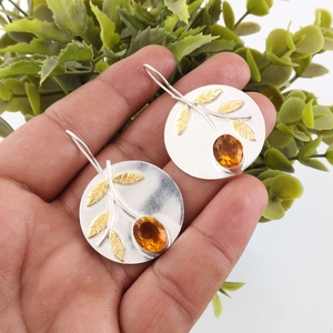 Boucles d'oreilles clous élégantes et uniques en argent sterling 925 avec pierre précieuse citrine faite à la main, cadeau d'anniversaire pierre de naissance de novembre - Product Image 1