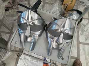 Casque médiéval antique fait main en acier inoxydable poli pour accessoire de costume d'Halloween et reconstitution historique - Product Image 5