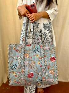 Custom Wholesale White Royal Blue Floral Motif Cotton Kantha Quilted Storage Tote <b>Bag</b> Women Shoulder Travel Carrying Handbag Str - Product Image 2