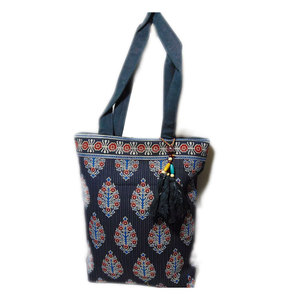 Bolsa de Playa de Lona Ecológica, Gran Capacidad, Resistente, Diseño de Bloques en Negro y Naranja, Cierre de Dos Cremalleras, Almacenamiento para Exteriores - Product Image 1