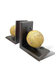 Porte-livres élégant en bois antique avec globe terrestre - Product Image 3