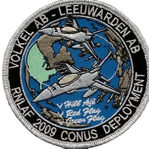 Champ King – Patchs en PVC brodés et tissés en caoutchouc, durables et élégants, 80g, porte-clés personnalisés avec logo, accessoires de mode sur mesure - Product Image 1