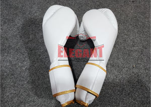 Gants de boxe d'entraînement Sanda avec logo personnalisé, en cuir PU, fermeture personnalisable, confortables et respirants - Product Image 3