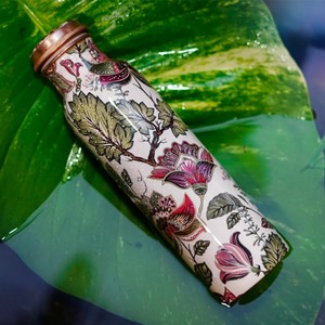 Botella de Agua de Cobre Ecológica de Doble Pared Hecha a Mano para Uso Diario, Diseño Duradero a Prueba de Fugas para una Hidratación Saludable - Product Image 3