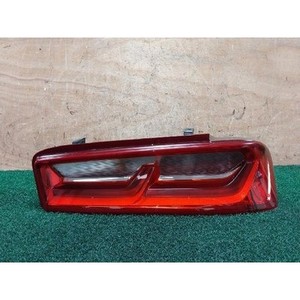 Feu arrière droit d'occasion pour Camaro 84136773 - Product Image 1