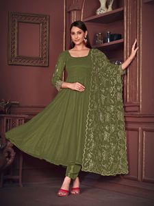 Nouvelle Robe Anarkali Élégante pour Femmes en Vert Clair, Manches 3/4, Georgette Crêpe Semi-Couturée pour Mariages et Occasions Festives - Product Image 6