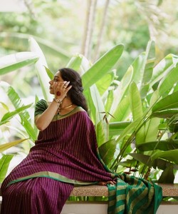 Traditional Indian Silk Saree Purple Green Border Banarasi Style <b>Floor</b> Length Women's Wedding Wear - Product Image 2