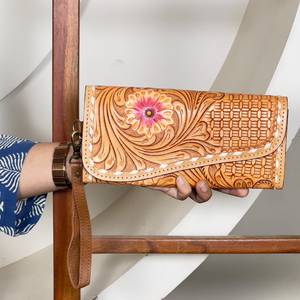 Nuevo y elegante bolso de mano estilo western de cuero genuino para mujer, diseño floral, tarjetero, billetera multiusos, gran venta. - Product Image 4