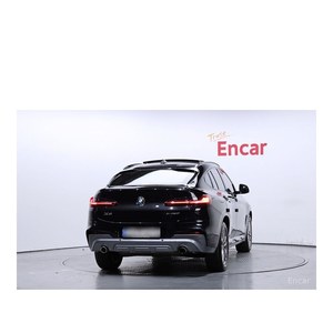 BMW X4 XDrive20i M Sports X Edición Exclusiva 2021 con Caja de Cambios Automática, Cámara Trasera, Volante a la Izquierda - 51,135 km - Product Image 4