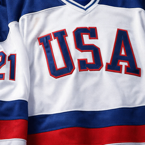 Maillots de hockey sur glace personnalisés en gros pour hommes – Uniformes d'équipe imprimés, respirants en maille, antibactériens, pour l'entraînement estival - Product Image 5