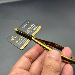 Pince à cuticules dorée avec joint en acier inoxydable, taille de mâchoire 6 mm, outil de soin des ongles, manucure, éliminateur de peaux mortes - Product Image 6