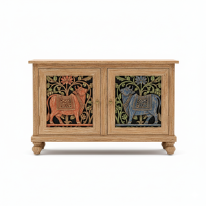 Aparador de Madera Elegante de la Mejor Calidad con Estantes Ajustables para las Necesidades de Organización del Hogar, Disponible para la Venta - Product Image 1