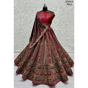 Collections de velours de vêtements de mariée indiens pour la mariée avec le travail de Zarkhan par Fabzone - Product Image 2
