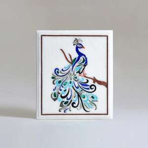 โต๊ะรับประทานอาหารหินอ่อนสีขาวลายฝังรูปนกยูง งานแฮนด์เมด แผ่นหิน Pietra Dura คุณภาพพรีเมียม ผลิตด้วยมือ เป็นมิตรกับสิ่งแวดล้อม ของขวัญสำหรับเทศกาลดีวาลีและงานอำลา - Product Image 3