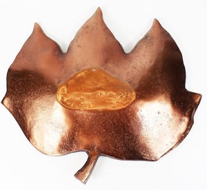 ชามใบเมเปิ้ลทองสัมฤทธิ์ตกแต่งสไตล์โมเดิร์นหรูหราสำหรับวางกลางโต๊ะในงานปาร์ตี้ ถาดใบไม้โลหะรักษ์โลกสำหรับใส่กุญแจและเครื่องประดับ - Product Image 2