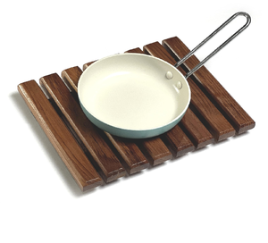 Salvamanteles de Madera, Bandeja de Servir de Madera con Acabado Natural, Tapete de Cocina Reutilizable, Salvamanteles de Diseño Moderno para Protección de Utensilios de Cocina - Product Image 1