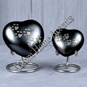 Elegante urna para mascotas con tallas sinceras y acabado brillante para un tributo digno a las mascotas amadas por Axiom Home Accents - Product Image 6