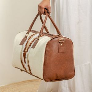 Sac de voyage vintage à la mode en cuir véritable avec fermeture éclair, grande capacité, durable et léger - Product Image 3