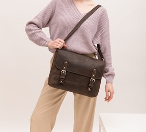 Sac pour ordinateur portable imperméable, léger et portable, résistant aux chocs, aux taches et au vent, avec poches de rangement et poignée souple, parfaitement chaud et coupe-vent - Product Image 1