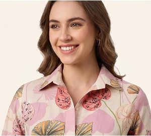 Chemise boutonnée pour femme en viscose pure à imprimé numérique tropical avec manches 3/4 - Product Image 2