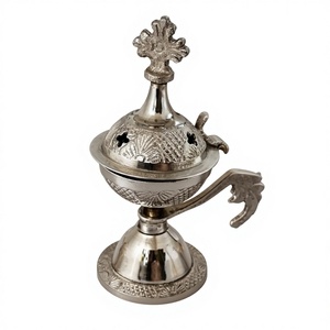 Quemador de incienso de latón con acabado plateado y asa |   Quemador de incienso Loban Dhoop de estilo vintage |   Portafragancias Decorativo para el Hogar - Product Image 1