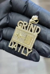 Colgante VVS Moissanite estilo Hip Hop, chapado en oro sobre plata 925, con incrustaciones de circonitas, bicolor, estilo Bust Down, para hombre. - Product Image 5