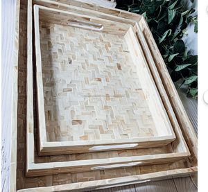 ถาดเสิร์ฟไม้ทำมืออย่างหรูหราโดย Tayyab Handicraft สีและขนาดตามสั่ง ดีไซน์ทรงกลม สำหรับใช้ในบ้าน ร้านอาหาร บาร์ โรงแรม ผลิตในอินเดีย - Product Image 2