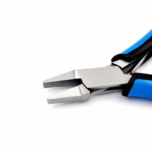 Pince à bec plat courte 115 mm, outil de précision pour la fabrication de bijoux ZetomedPro - Product Image 2